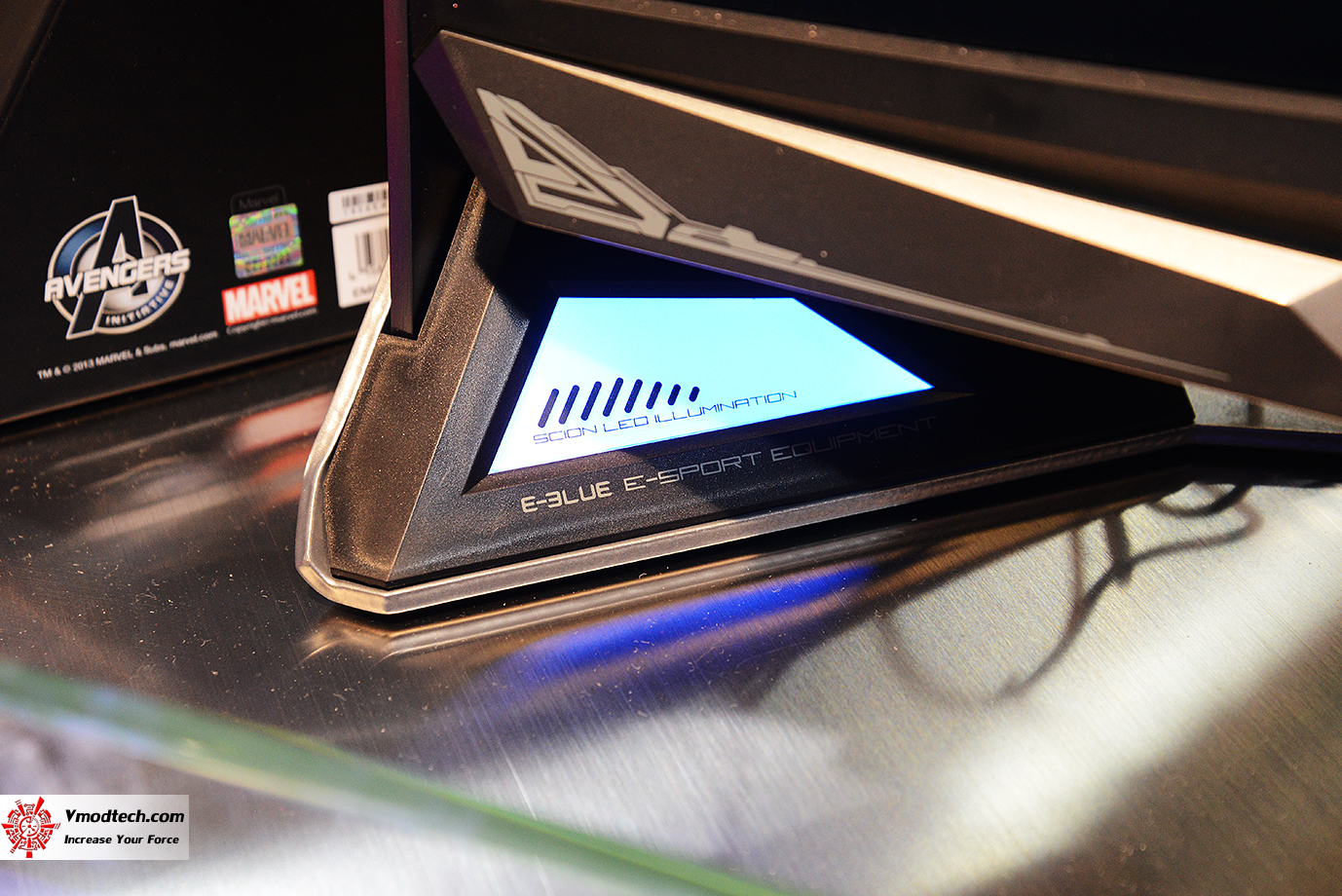 dsc 2506 E BLUE E SPORT STADIUM BOOTH CES2017