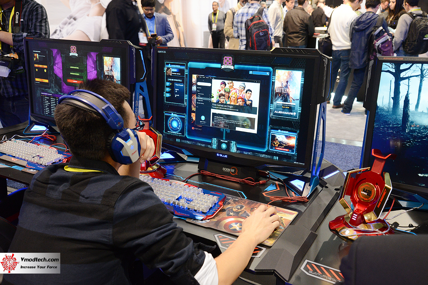 dsc 2602 E BLUE E SPORT STADIUM BOOTH CES2017