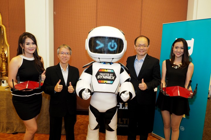 p1200196 p1200196 720x480 D Link ประกาศแต่งตั้ง Synnex เป็นตัวแทนจำหน่ายอย่างเป็นทางการ