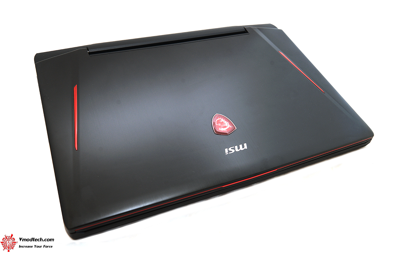 dsc 5127 MSI GT83VR 7RF Titan SLI REVIEW