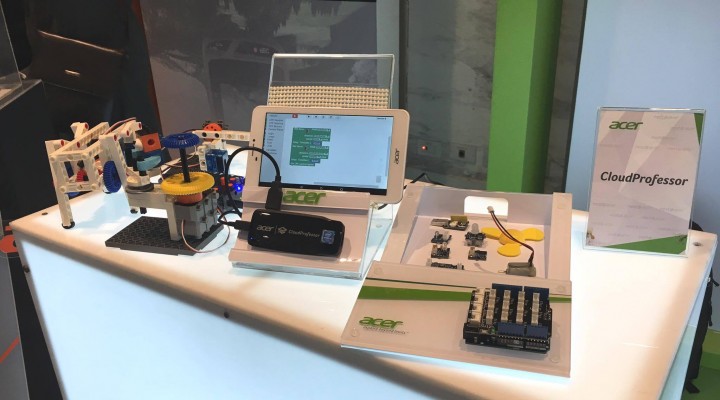 16810567_10209320494624316_865467014_o 16810567 10209320494624316 865467014 o 720x400 เอเซอร์ชูจุดแข็งด้านฮาร์ดแวร์ ซอฟต์แวร์และบริการรุกตลาดผลิตภัณฑ์ไอโอทีตอบโจทย์การใช้ชีวิตยุคดิจิทัล