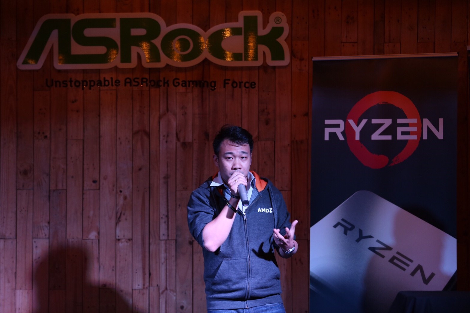 asrock 200 series am4 mainboard event 14 ASRock เปิดตัวเมนบอร์ด 200 series และ AM4 รุ่นใหม่อย่างเป็นทางการ ในงาน “Unstoppable ASRock Gaming Force”