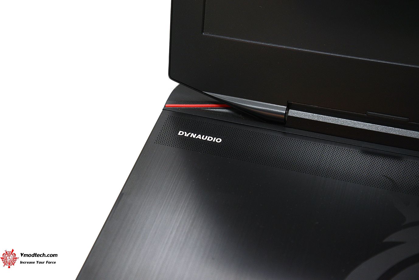 dsc 5120 MSI GT83VR 7RF Titan SLI REVIEW