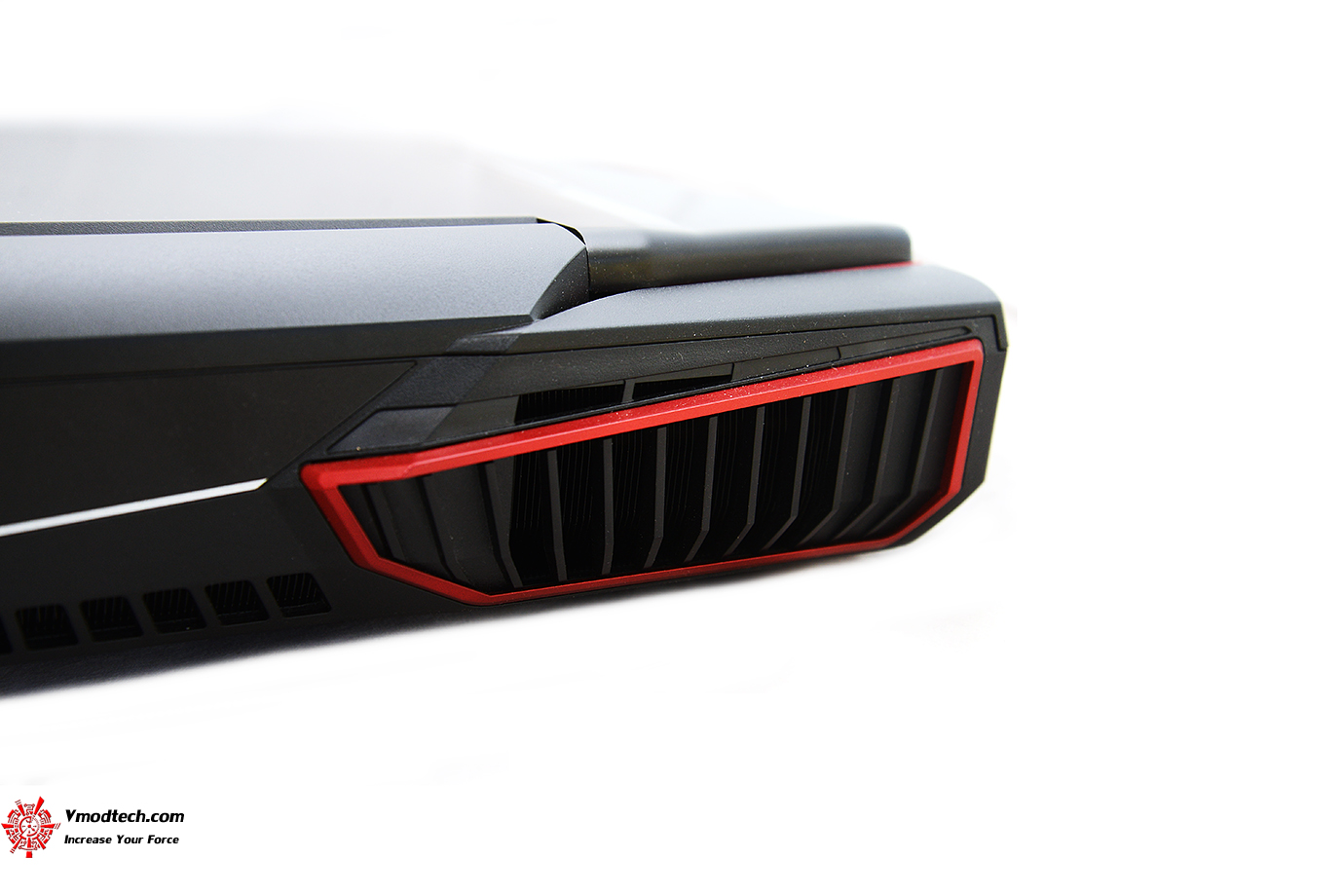 dsc 5186 MSI GT83VR 7RF Titan SLI REVIEW