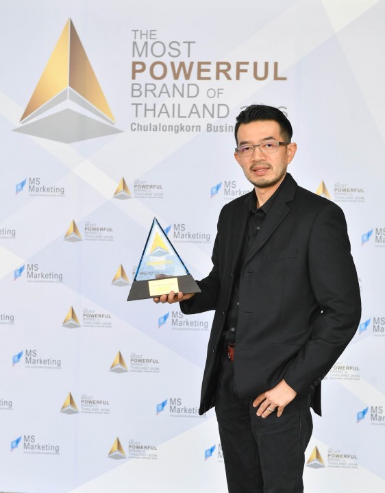 award8-crop award8 crop 562x719 เอเซอร์คว้า 3 รางวัล จาก 3 สถาบัน ฉลอง 40 ปีผู้นำด้านนวัตกรรม