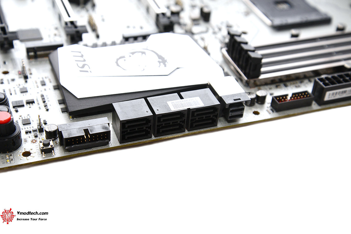 dsc 5883 MSI X370 XPOWER GAMING TITANIUM REVIEW 