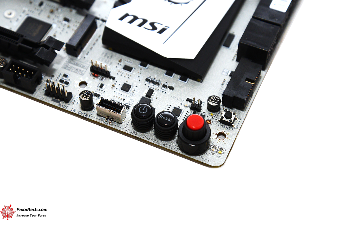 dsc 5888 MSI X370 XPOWER GAMING TITANIUM REVIEW 