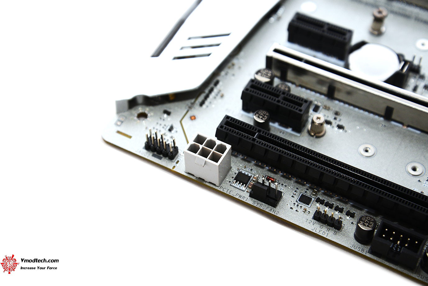 dsc 58991 MSI X370 XPOWER GAMING TITANIUM REVIEW 