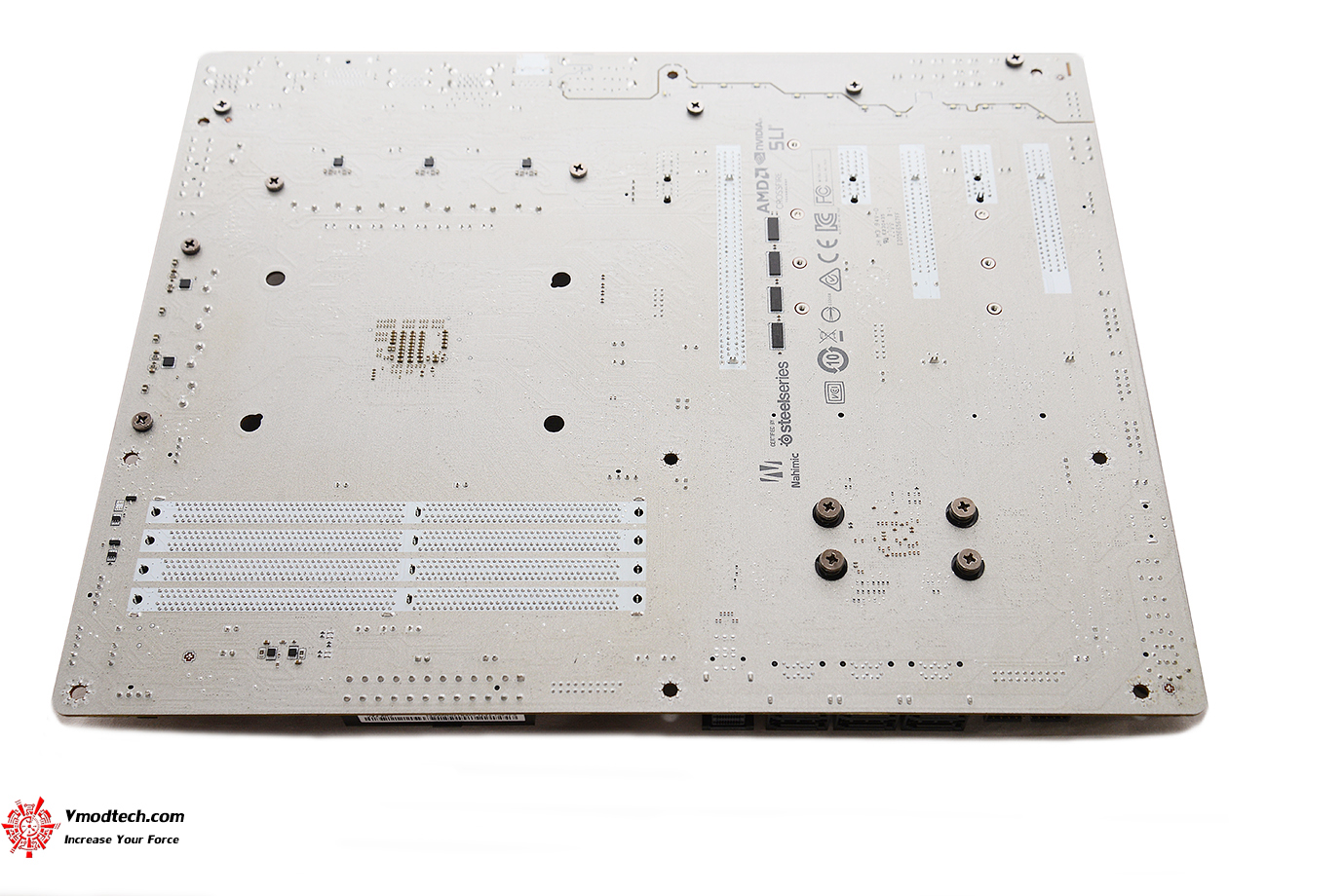 dsc 5928 MSI X370 XPOWER GAMING TITANIUM REVIEW 