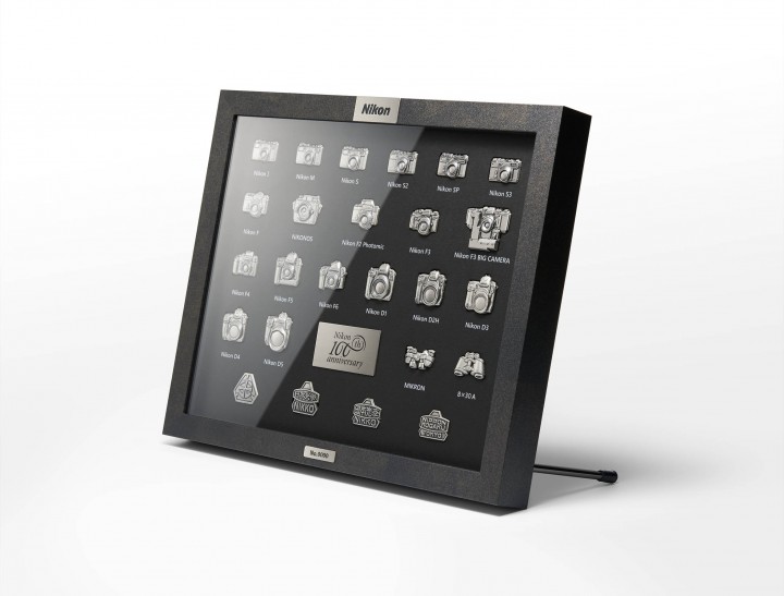 pinbadge_set_100th_main_image pinbadge set 100th main image 720x547 Nikon นิคอนฉลองหนึ่งศตวรรษแห่งความสำเร็จ ด้วยผลิตภัณฑ์รุ่นพิเศษ 100 ปี Limited Edition