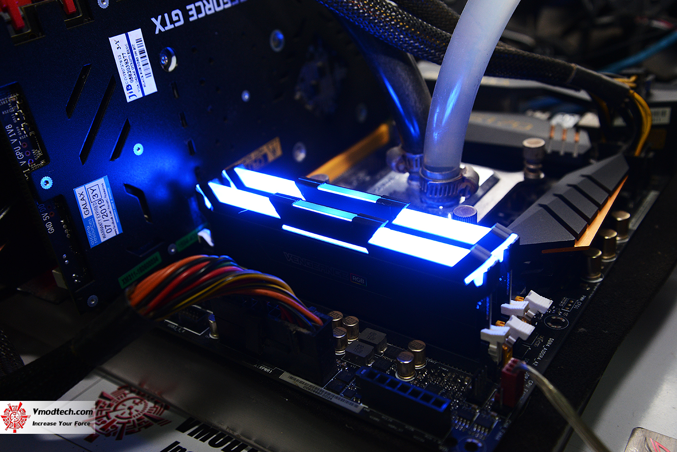 dsc 6550 CORSAIR VENGEANCE RGB 16GB (2 x 8GB) DDR4 DRAM 3000MHz C15 REVIEW