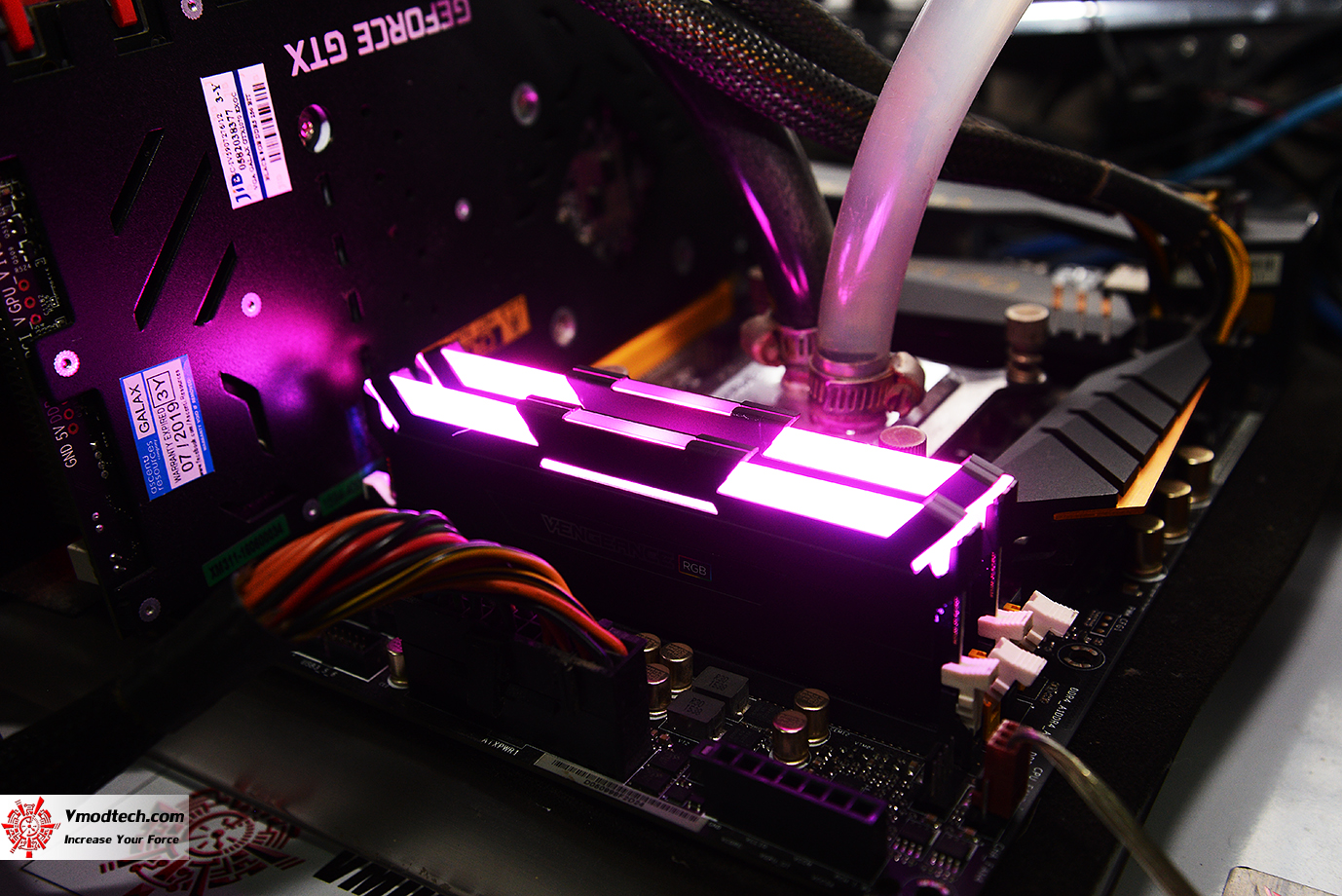 dsc 6560 CORSAIR VENGEANCE RGB 16GB (2 x 8GB) DDR4 DRAM 3000MHz C15 REVIEW