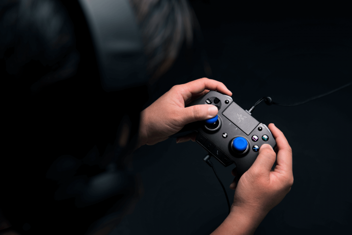 rzr raiju 09 720x480 เข้าไทยแล้ว !! RAZER RAIJU (Designed for eSports) จอยเกมมิ่งคอนโทรลเลอร์สำหรับ PS4 (Playstation4)