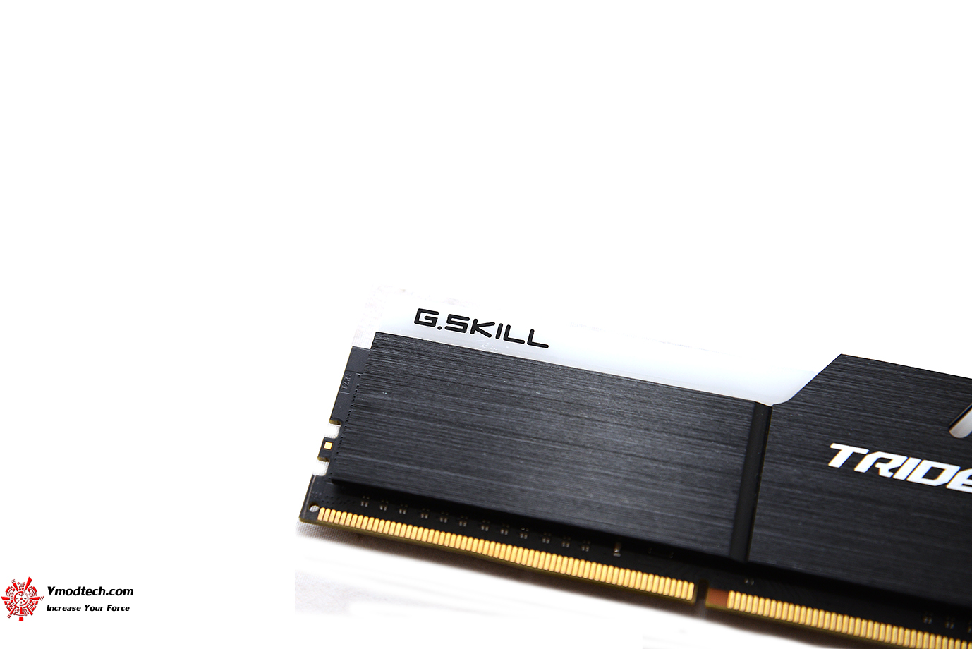 dsc 8089 G.SKILL Trident Z RGB DDR4 3200 (8X2) 16GB REVIEW