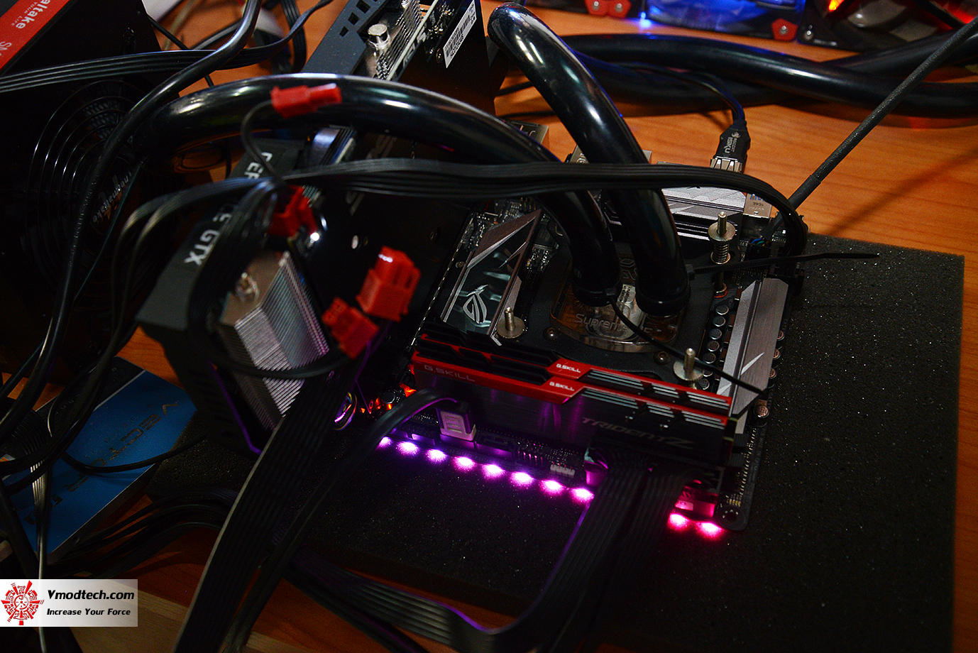 dsc 7925 ASUS ROG Strix Z270I Gaming Review