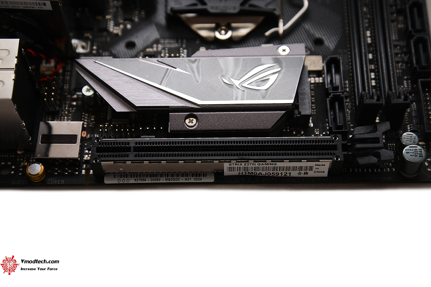 dsc 8020 ASUS ROG Strix Z270I Gaming Review