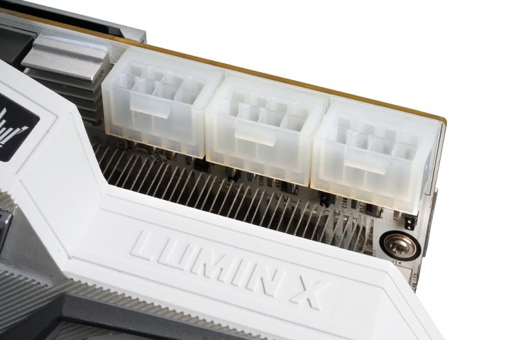 11 720x479 เข้าไทยแล้ว !! การ์ดจอตัวแรกของโลกที่มีจอ GALAX GeForce GTX 1080Ti Hall Of Fame สำหรับสาวก HOF ไม่ควรพลาด