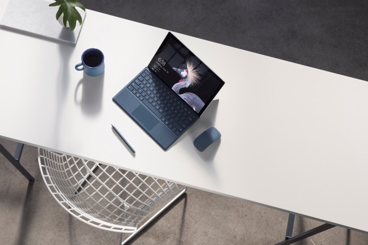 mssurfacestudio elaina 8517 rgb 720x479 Microsoft เผยโฉม Surface Pro รุ่นใหม่ล่าสุด 