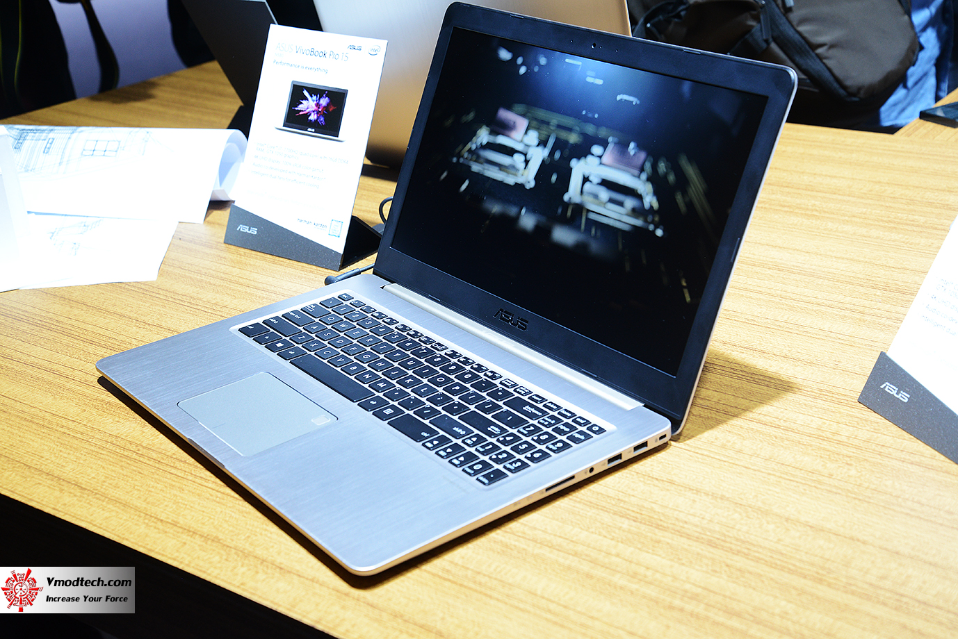 dsc 9114 ASUS THE EDGE OF BEYOND COMPUTEX 2017