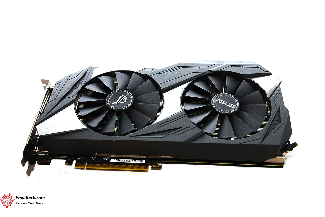 dsc 8765 ASUS ROG Poseidon GeForce GTX 1080 TI 11GB Platinum Edition Review 
