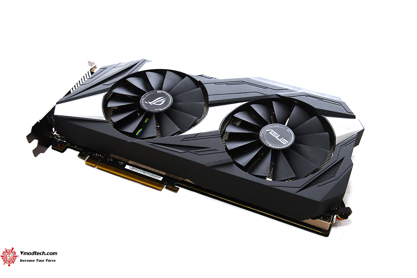 dsc 8768 ASUS ROG Poseidon GeForce GTX 1080 TI 11GB Platinum Edition Review 
