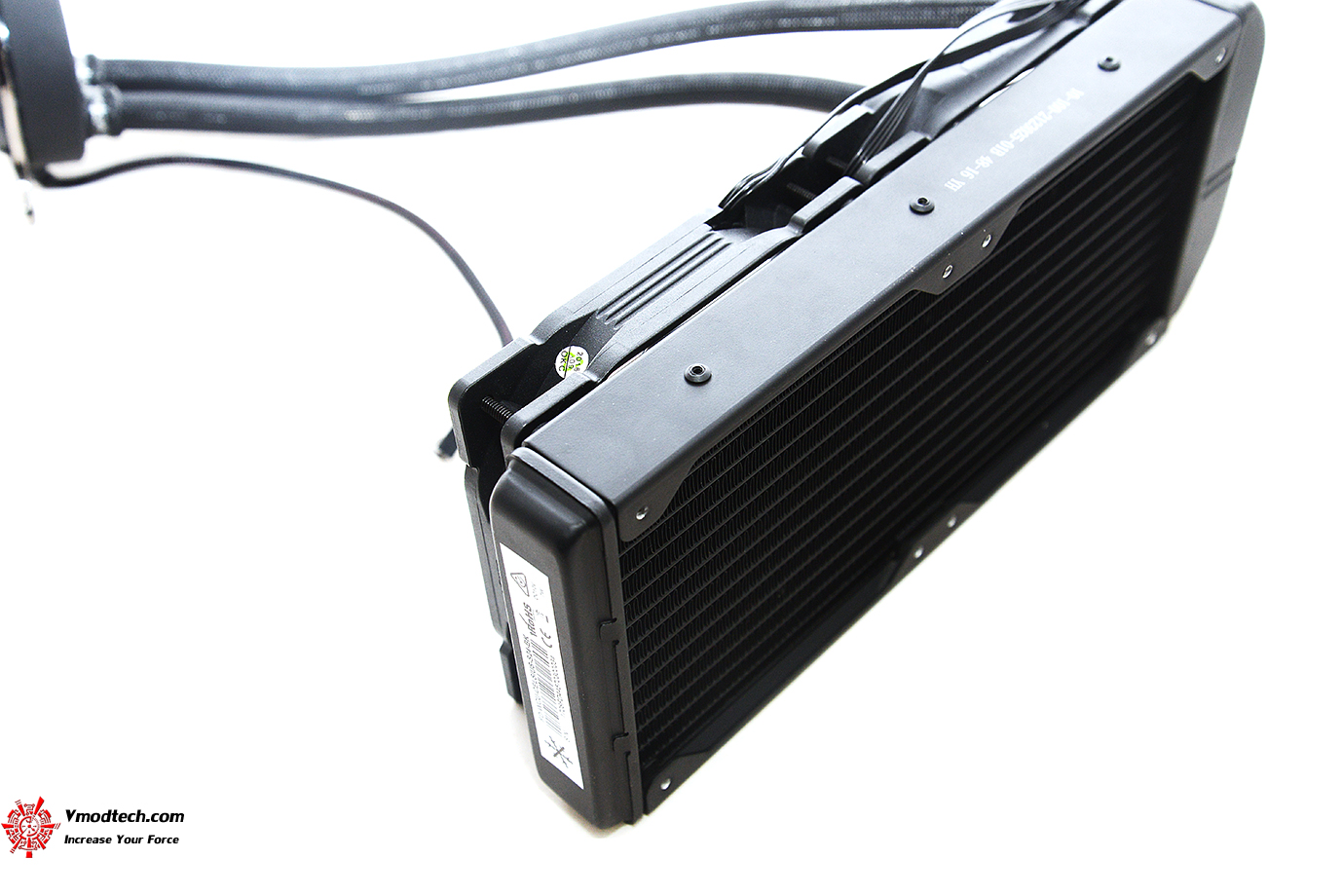 dsc 0155 Fractal design Celsius S24 Water Cooling Review