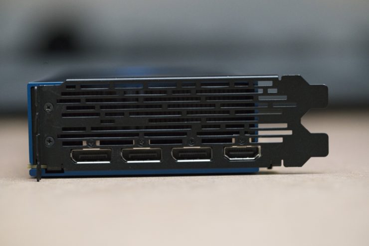 amd-radeon-vega-frontier-edition-graphics-card_7-custom-740x494 amd radeon vega frontier edition graphics card 7 custom 740x494 ชมการ์ด AMD Radeon Vega Frontier Edition 16 GB HBM2 ตัวเป็นๆพร้อมสเปคและประสิทธิภาพเปรียบเทียบกับ NVIDIA Titan Xp