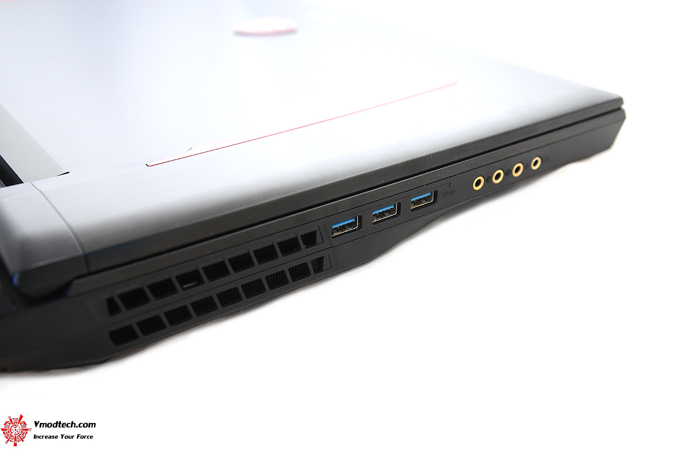 dsc 0482 MSI GT73VR 7RF TITAN PRO REVIEW