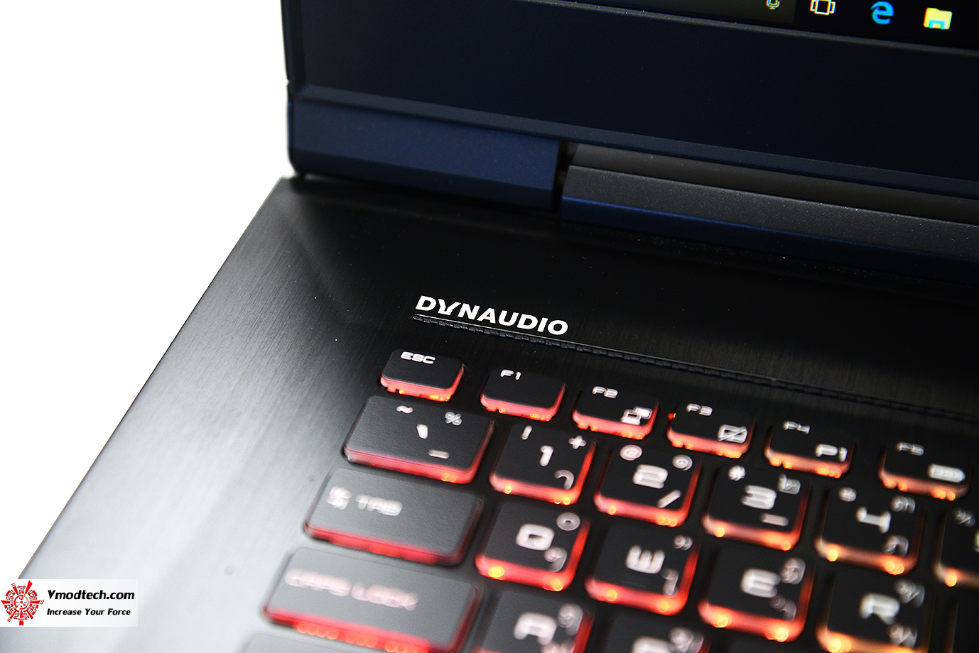 dsc 0527 MSI GT73VR 7RF TITAN PRO REVIEW