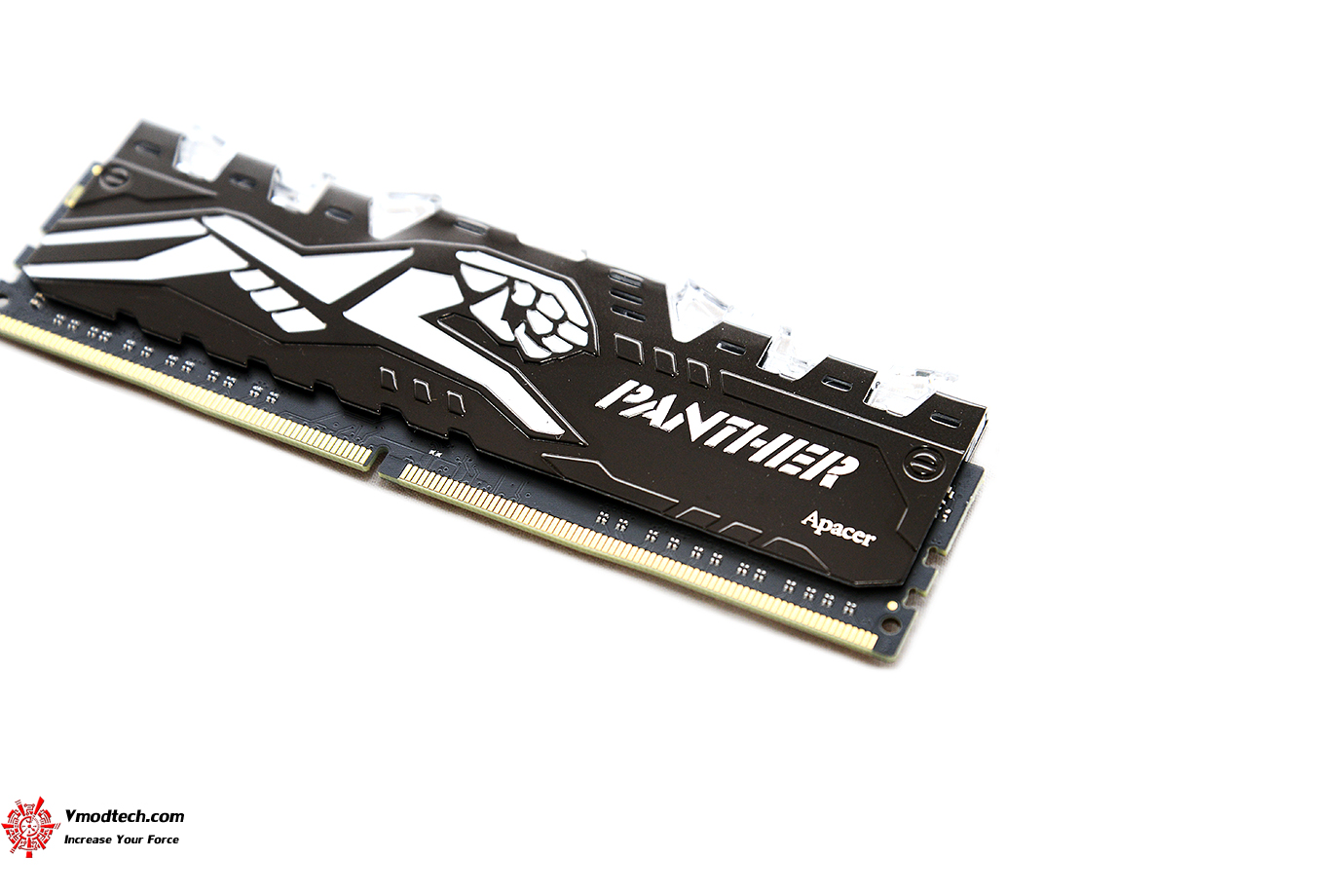 dsc 1329 Apacer Panther Rage Illumination DDR4 2400 16GB Review 