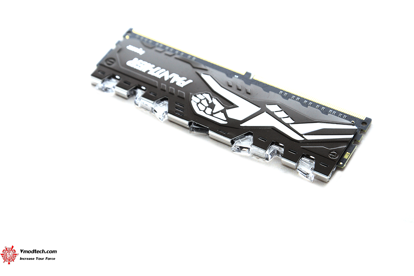 dsc 1334 Apacer Panther Rage Illumination DDR4 2400 16GB Review 