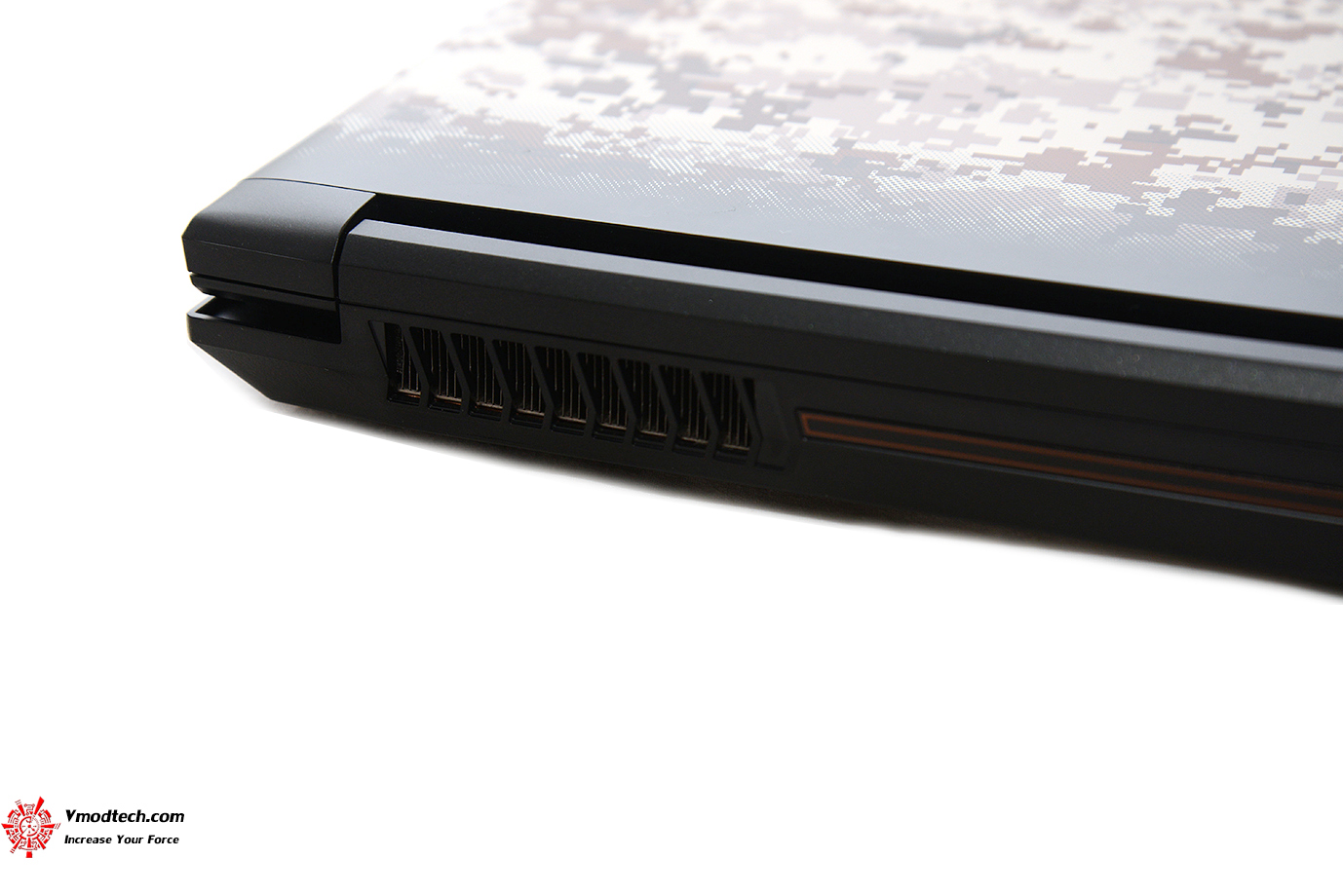 dsc 10851 MSI GE62 7RE Camo Squad Limited Edition Review