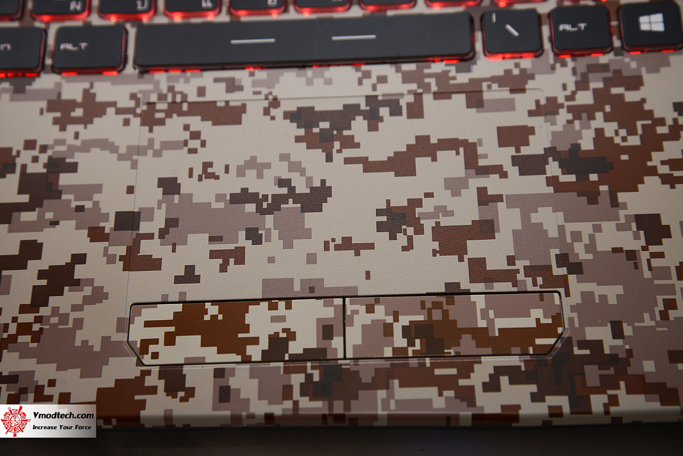 dsc 1160 MSI GE62 7RE Camo Squad Limited Edition Review
