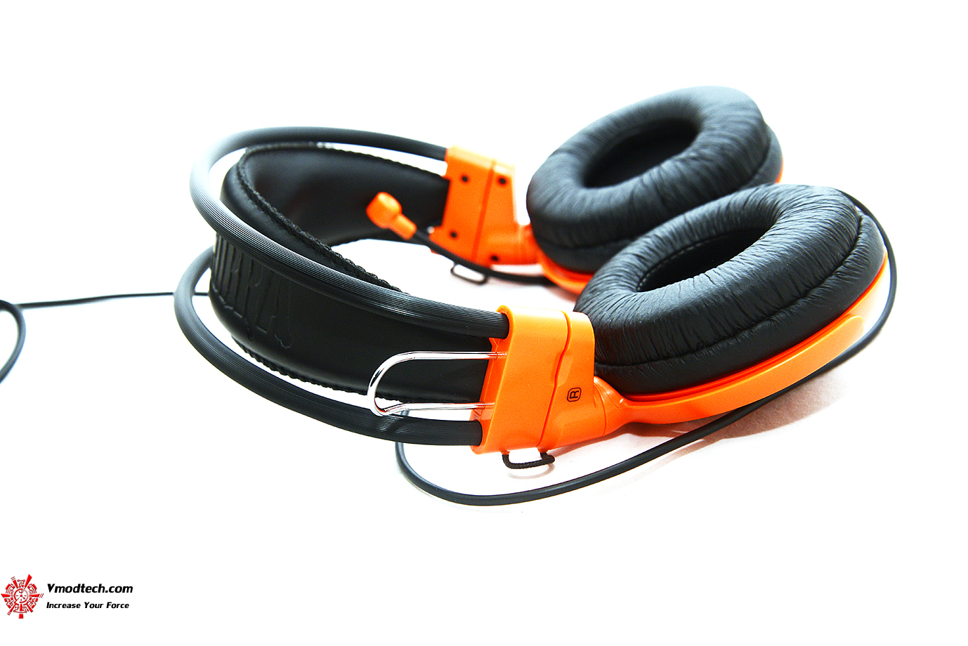 dsc 1268 E BLUE Cobra HS HEADSET (2.1) Review