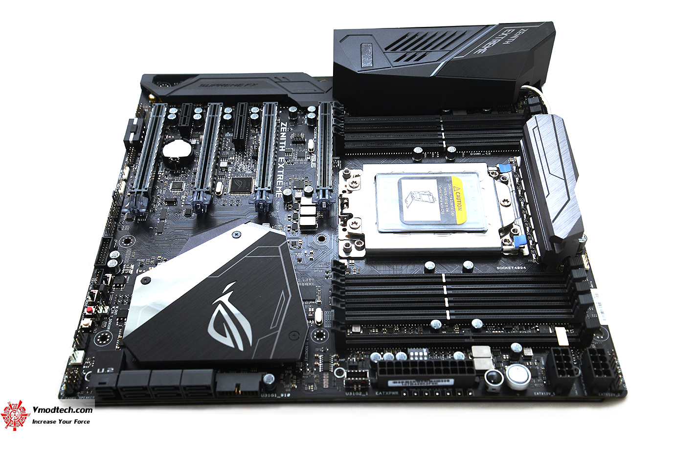 dsc 1956 ASUS X399 ROG ZENITH EXTREME REVIEW