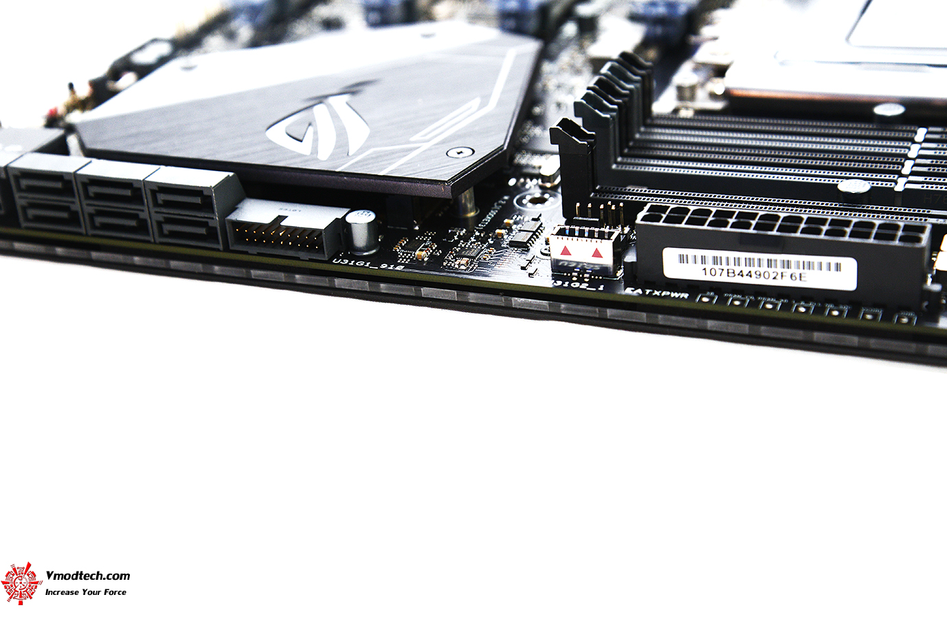 dsc 1994 ASUS X399 ROG ZENITH EXTREME REVIEW