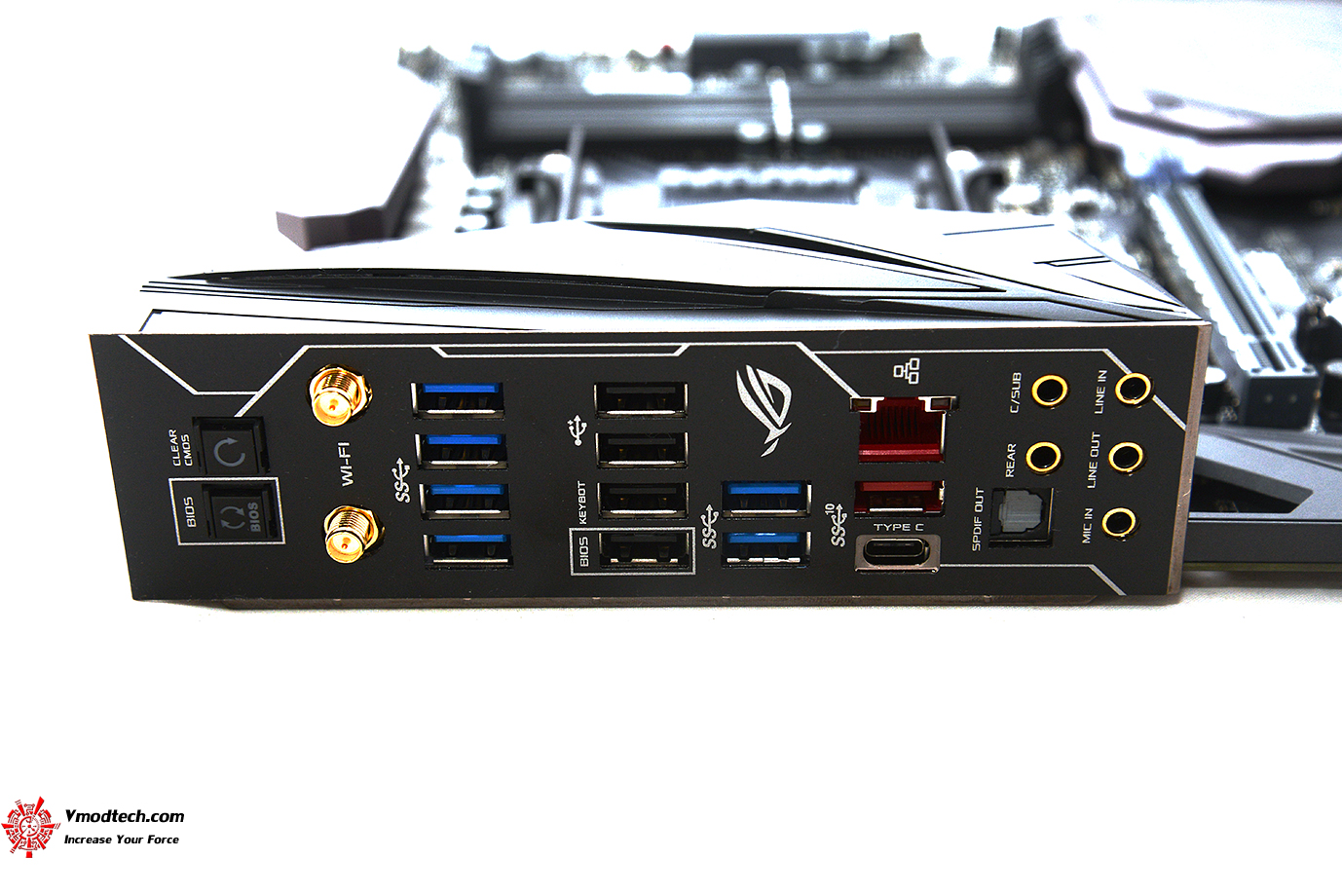 dsc 2833 ASUS ROG CROSSHAIR VI EXTREME REVIEW