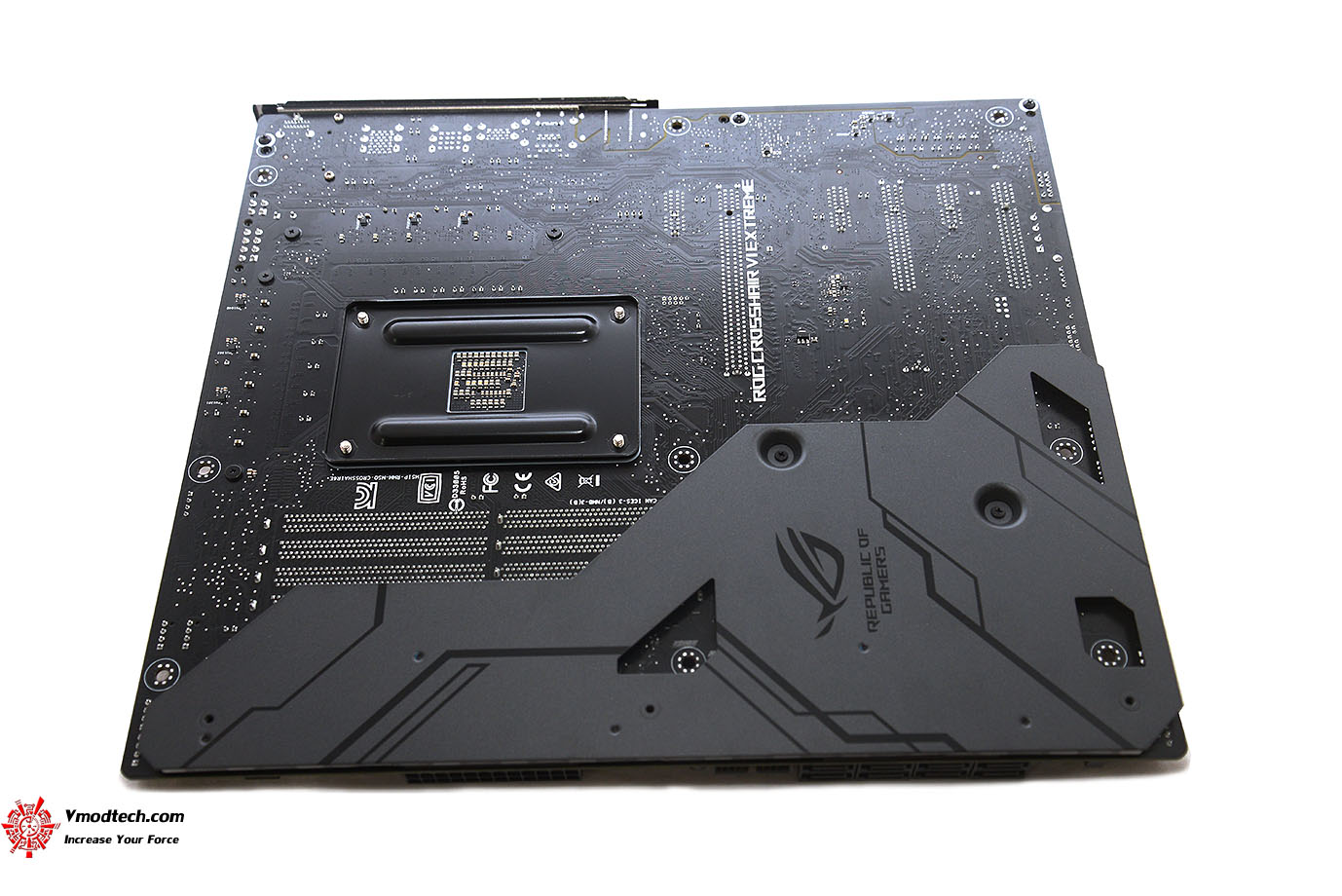 dsc 2840 ASUS ROG CROSSHAIR VI EXTREME REVIEW