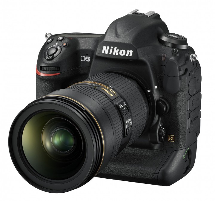 นาซาสั่งซื้อกล้องนิคอน D5 ทั้งหมด 53 ตัว โดยเป็นกล้องที่ไม่มีการดัดแปลงใดๆ 