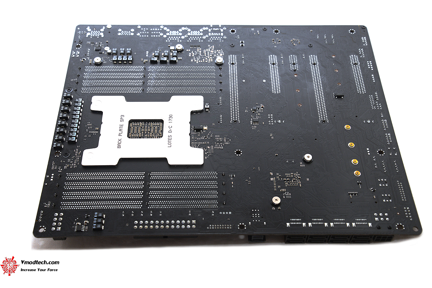 dsc 3644 ASRock X399 Taichi Review