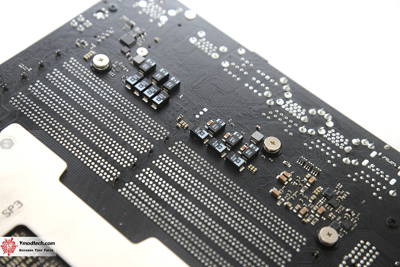 dsc 3232 ASRock Fatal1ty X399 Professional Gaming Review