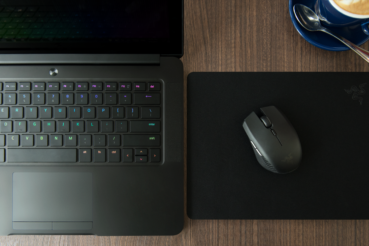 atheris social fb banner 04 1200x800 140817 Razer เปิดตัวเกมส์มิ่งเม้าส์ Razer Atheris เมาส์ไร้สาย Work & Play พร้อมใช้งาน 350 ชั่วโมง