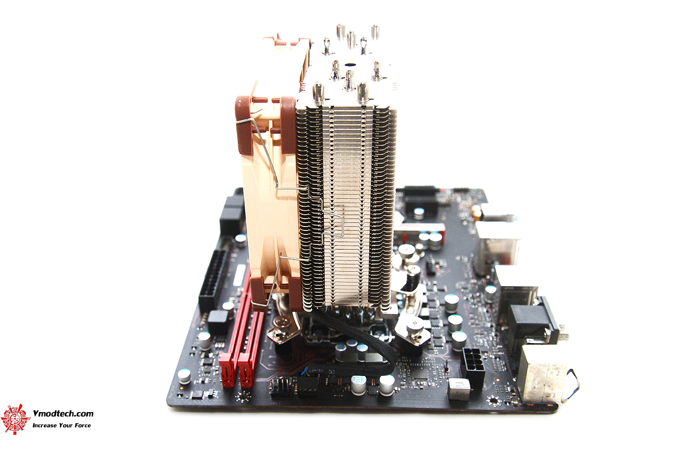 dsc 4233 NOCTUA NH U12S Single Tower CPU Coolers Review 