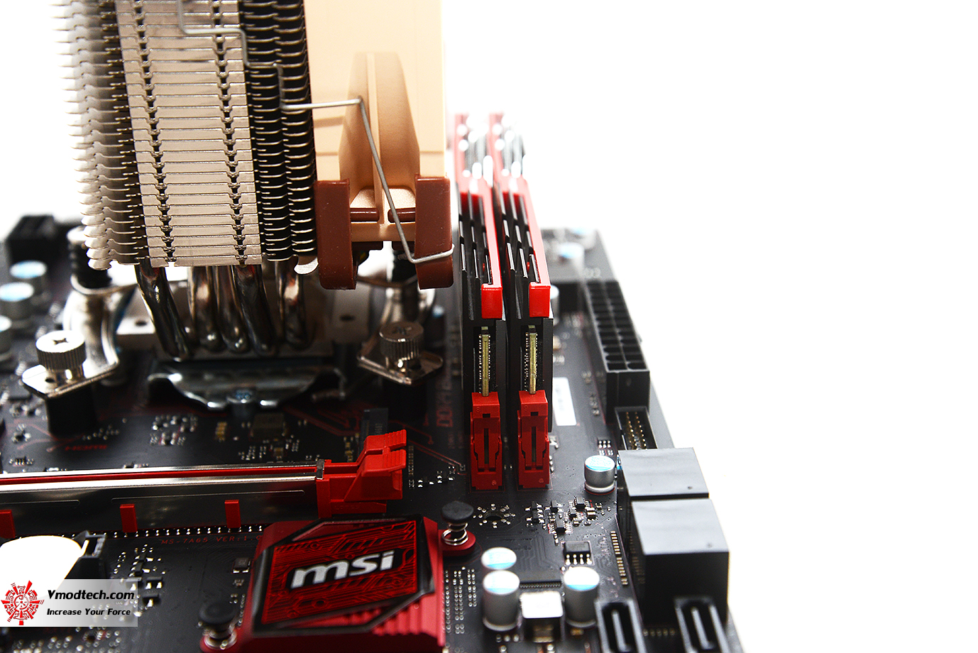 dsc 4254 NOCTUA NH U12S Single Tower CPU Coolers Review 