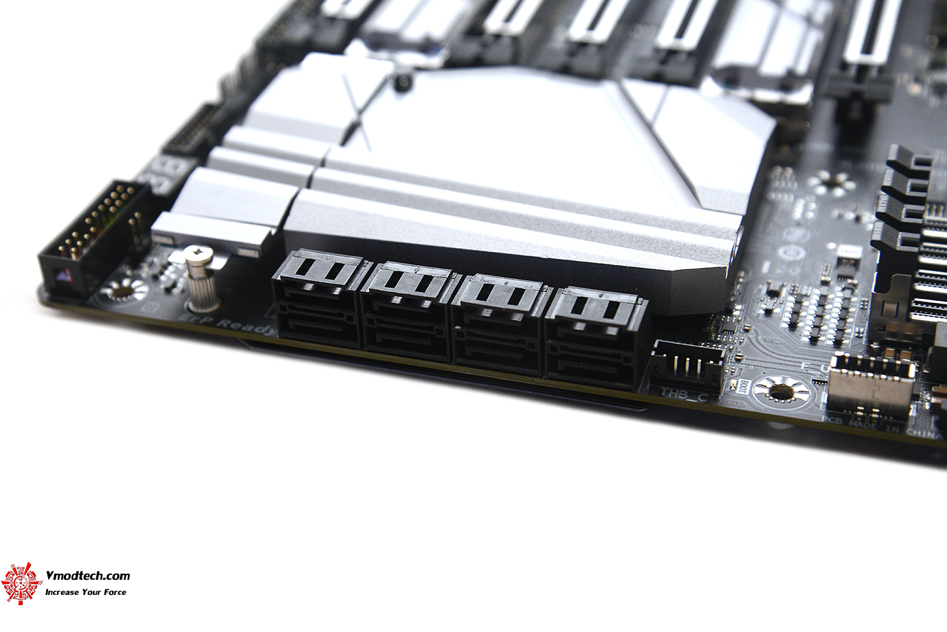 dsc 5589 GIGABYTE X399 DESIGNARE EX REVIEW