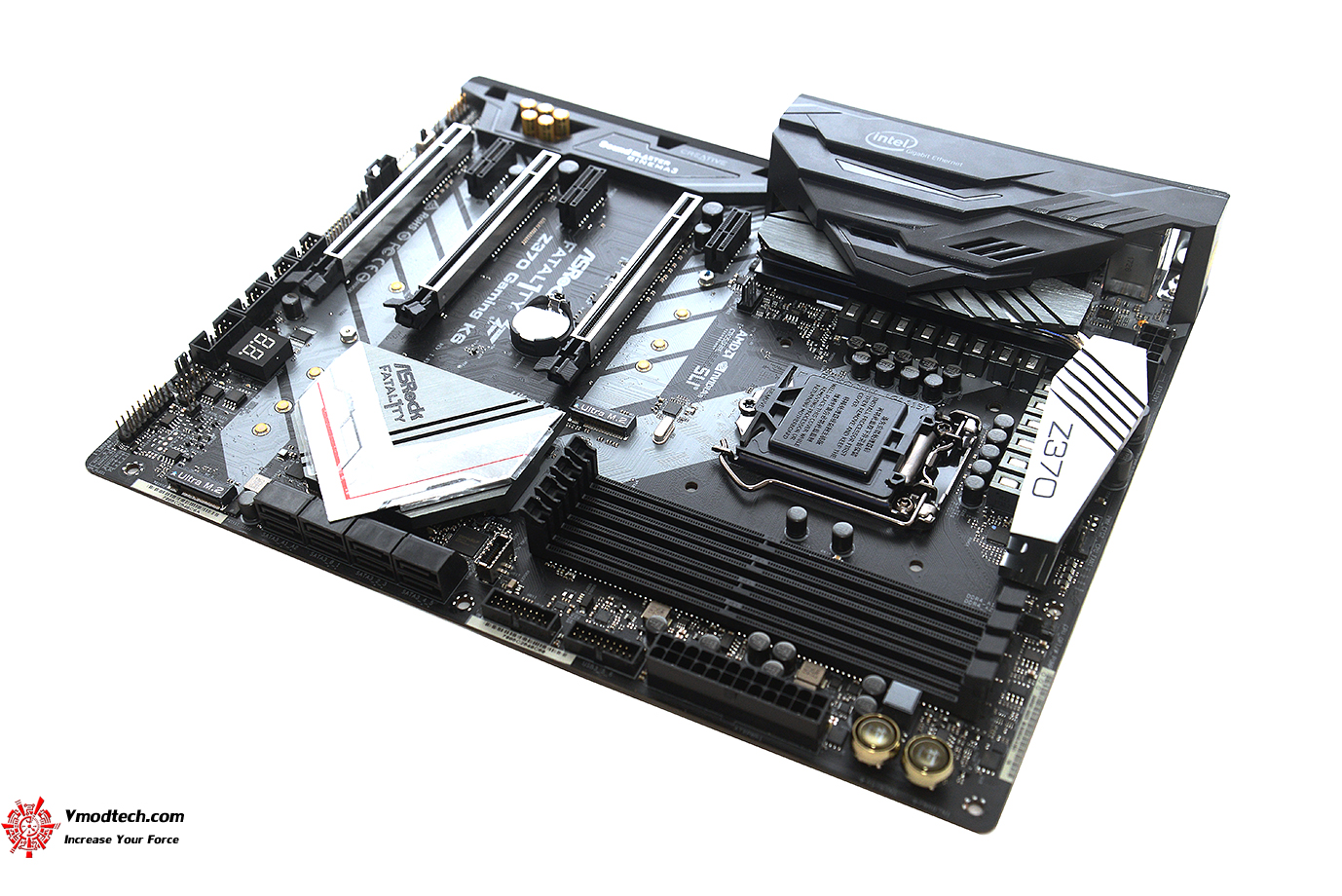 dsc 5909 ASRock Fatal1ty Z370 Gaming K6 Review