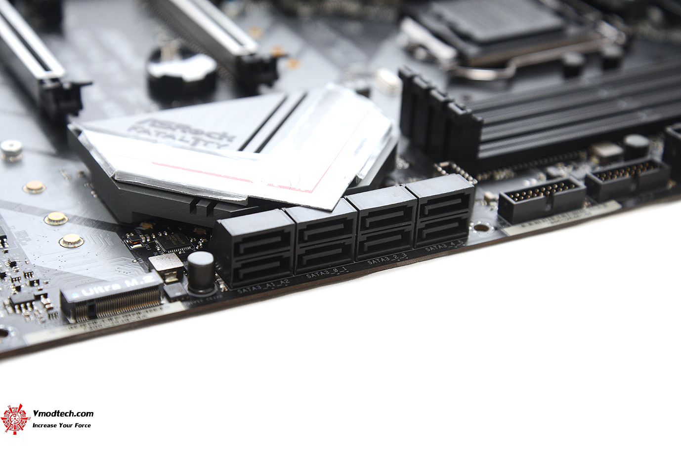 dsc 5938 ASRock Fatal1ty Z370 Gaming K6 Review