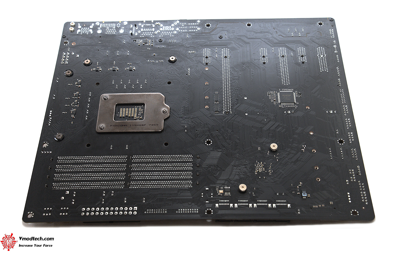 dsc 5979 ASRock Fatal1ty Z370 Gaming K6 Review