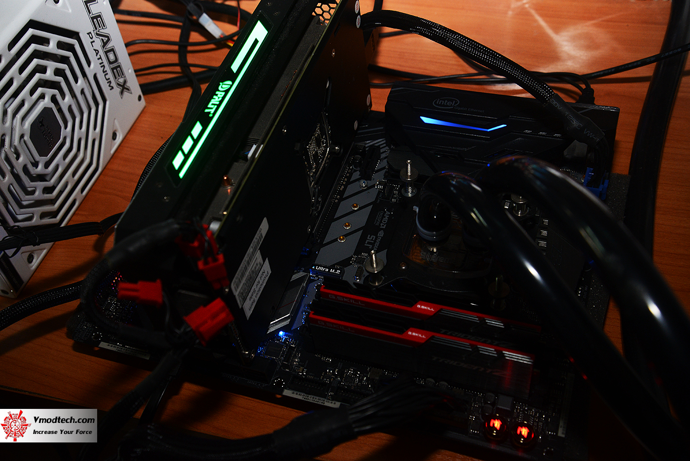 dsc 5997 ASRock Fatal1ty Z370 Gaming K6 Review