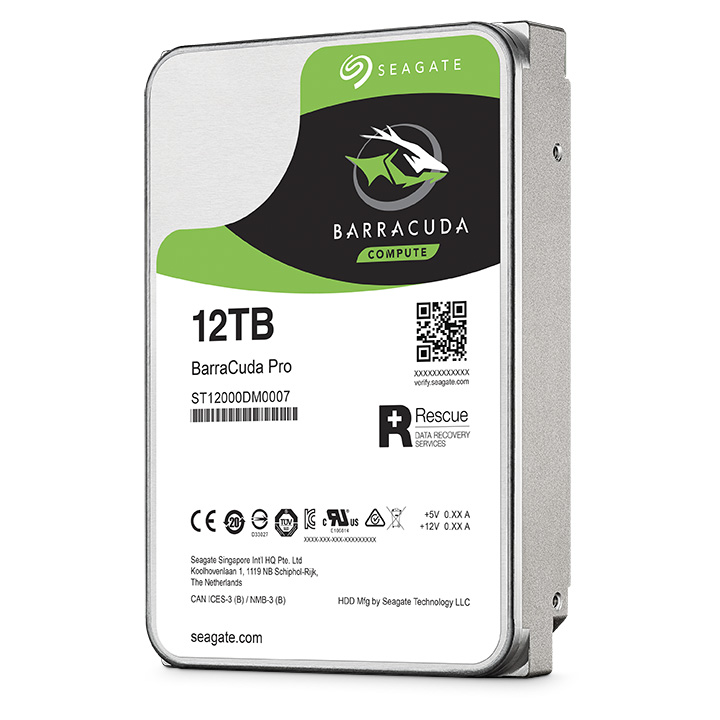 barracuda-pro_mo_12tb_dm0007_hero-left_lo-res